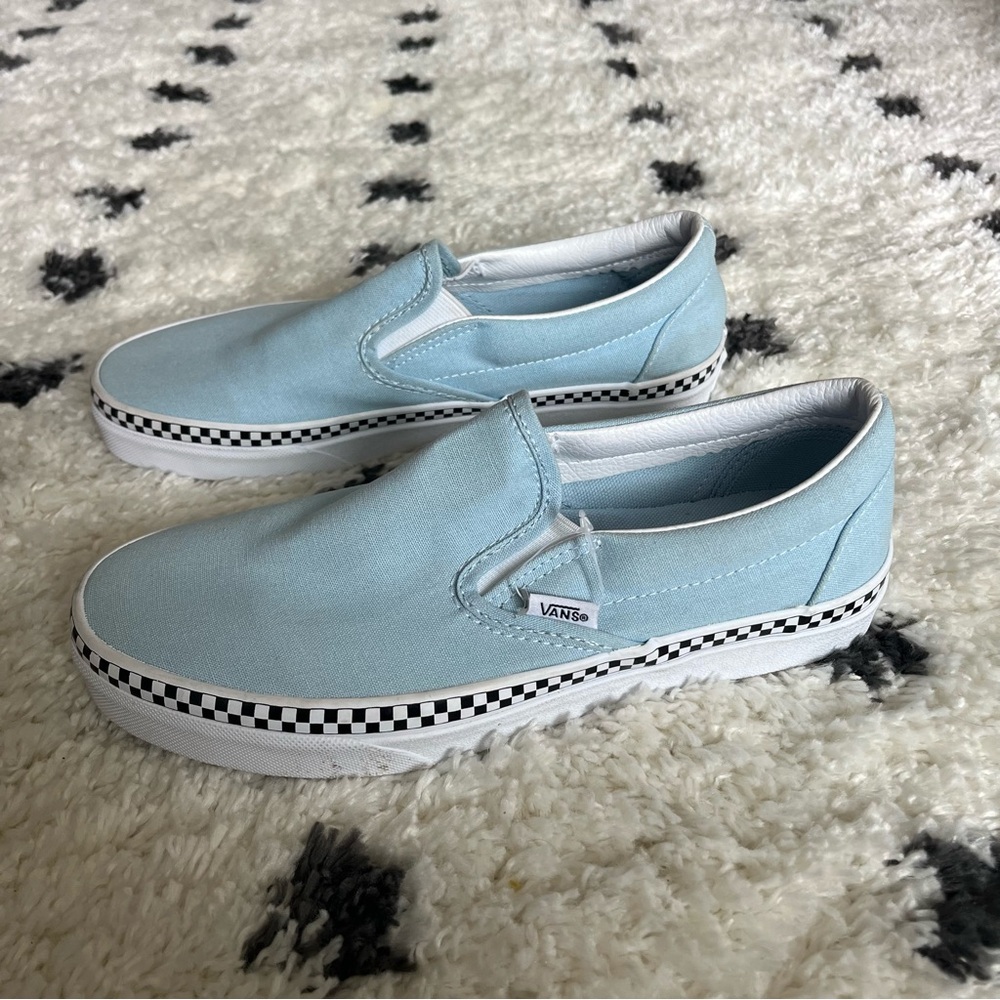 Women’s vans slip on